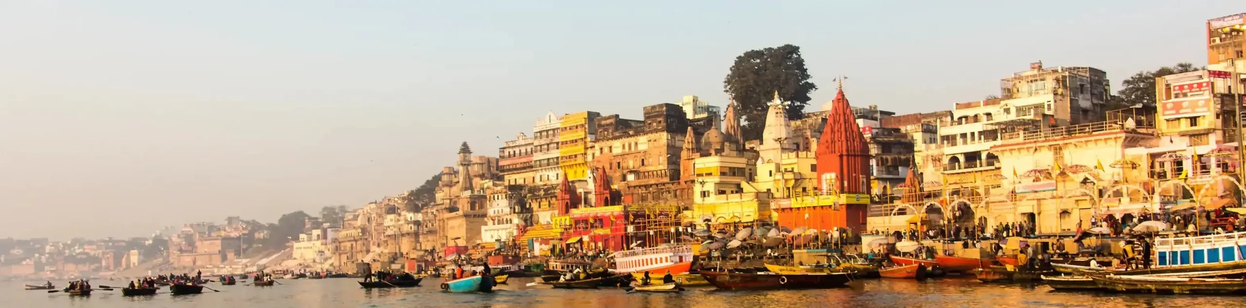 Les bords du Gange à Bénarès en Inde